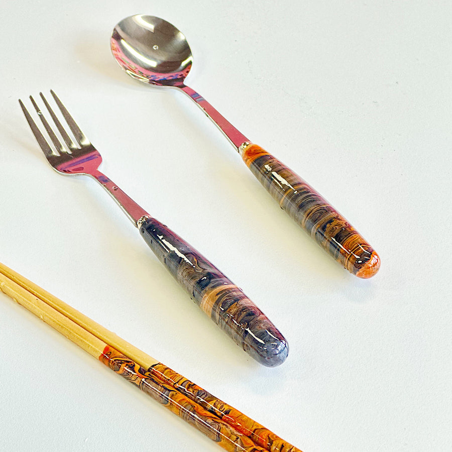 色彩分析及流體畫木柄不鏽鋼餐具工作坊 l Colour Analysis And Pour Painting Stainless Steel Cutlery (Wooden Handle) Workshop